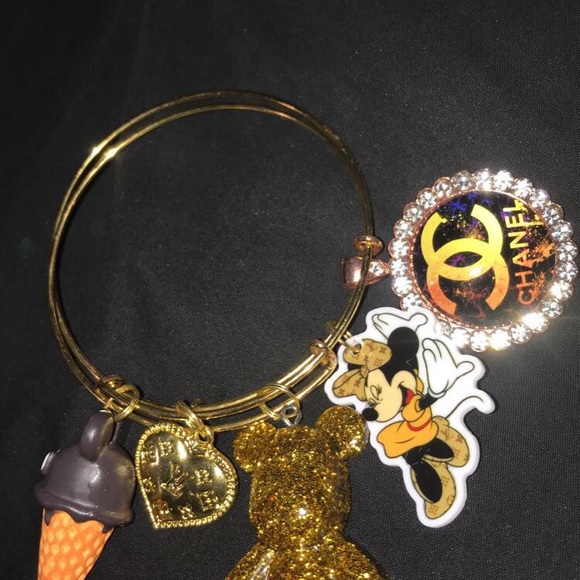 Minnie Mouse Gold Bangleset Bracelet!! - Picture 2 of 3